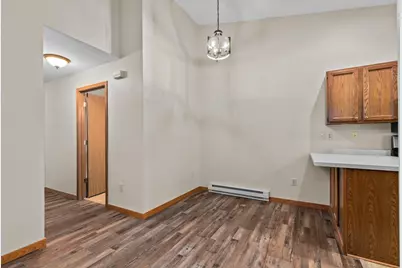 921 Babcock Street #11, Neenah, WI 54956 - Photo 6