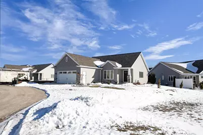 5010 W Woods Creek Lane, Appleton, WI 54913 - Photo 2