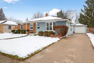 1224 E Marquette St, Appleton, WI 54911 - Photo 2