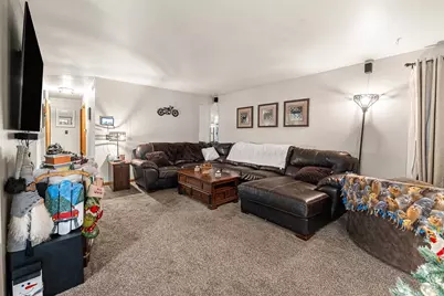 279 Bischoff Street, Fond du Lac, WI 54935 - Photo 4