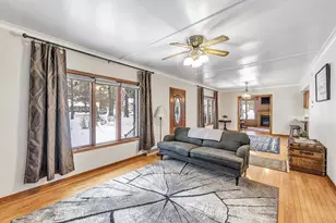 1129 S Lincoln St, Shawano, WI 54166 - Photo 2