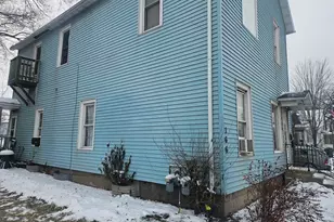 164 E Johnson St, Fond du Lac, WI 54935 - Photo 2