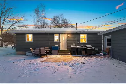 1119 S Weed Street, Shawano, WI 54166 - Photo 2