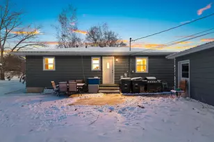 1119 S Weed St, Shawano, WI 54166 - Photo 2