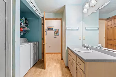 2575 Telluride Trail #E, Howard, WI 54313 - Photo 16