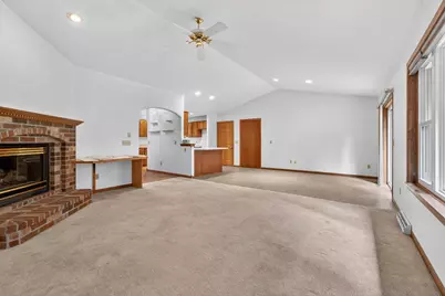 2918 N Appleton Street, Appleton, WI 54911 - Photo 8