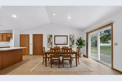 2918 N Appleton Street, Appleton, WI 54911 - Photo 6