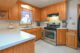 1403 Emir St, Green Bay, WI 54313 - Photo 12