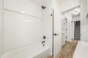 1215 McCormick St, Green Bay, WI 54301 - Photo 12