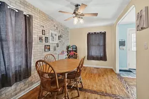 523 Michigan St, Omro, WI 54963 - Photo 8