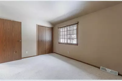 E2315 Woodridge Drive, Waupaca, WI 54981 - Photo 28