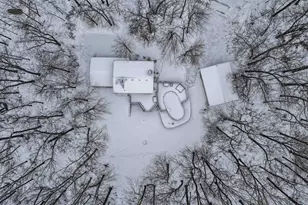 E2315 Woodridge Dr, Waupaca, WI 54981 - Photo 4