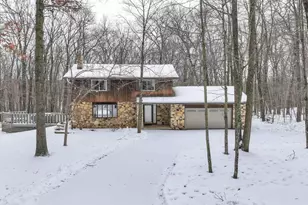 E2315 Woodridge Dr, Waupaca, WI 54981 - Photo 8