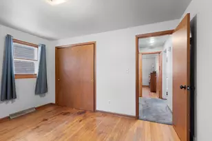 540 N Henry St, Green Bay, WI 54302 - Photo 18