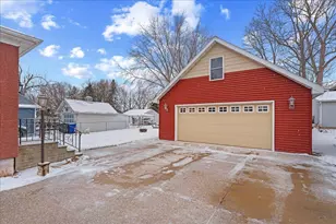 218 E Division St, Kaukauna, WI 54130 - Photo 48