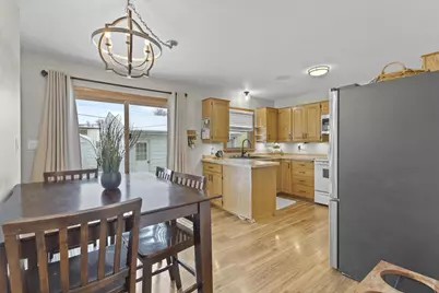 975 Clover Street, Menasha, WI 54952 - Photo 6