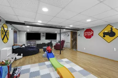 975 Clover Street, Menasha, WI 54952 - Photo 18