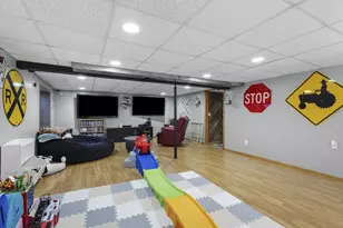 975 Clover St, Menasha, WI 54952 - Photo 18