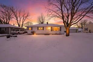 975 Clover St, Menasha, WI 54952 - Photo 1