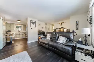 913 Jefferson St, Menasha, WI 54952 - Photo 6