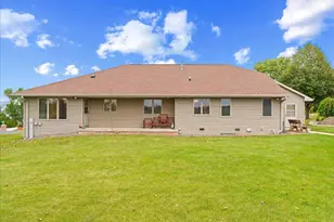 3394 Church Rd, Green Bay, WI 54311 - Photo 4