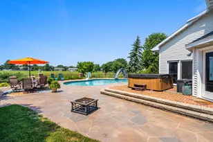 124 Shelley Ln, De Pere, WI 54115 - Photo 4