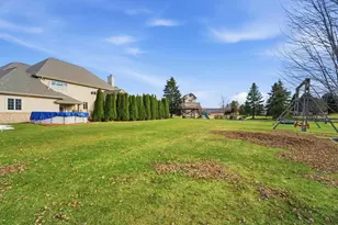 876 Estate Dr, Fond du Lac, WI 54935 - Photo 70