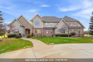 876 Estate Dr, Fond du Lac, WI 54935 - Photo 1