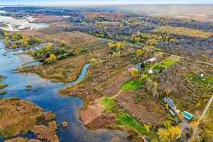 4132 Bayside Rd, Suamico, WI 54173 - Photo 76