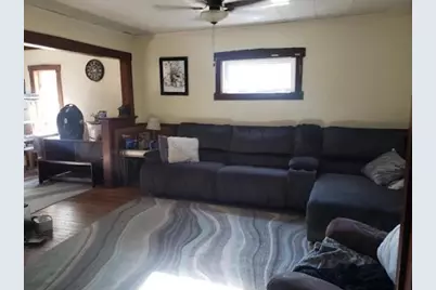 1210 Columbus Street, Manitowoc, WI 54220 - Photo 2