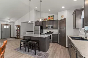 1920 White Dove Ln, Kaukauna, WI 54130 - Photo 8