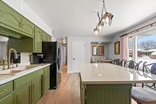 960 Watermolen Ave, Green Bay, WI 54304 - Photo 12