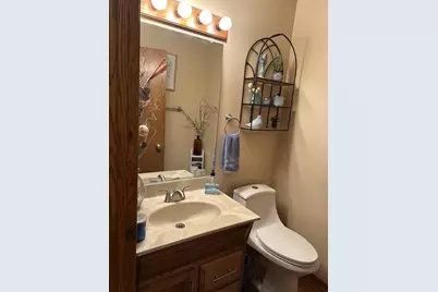 1600 Deerfield Drive, Oshkosh, WI 54904 - Photo 14