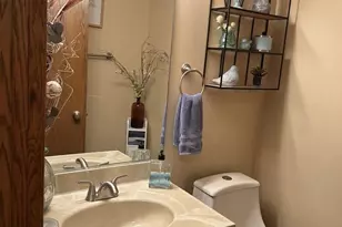 1600 Deerfield Dr, Oshkosh, WI 54904 - Photo 14