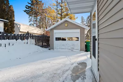 421 Abrams Street, Green Bay, WI 54302 - Photo 22