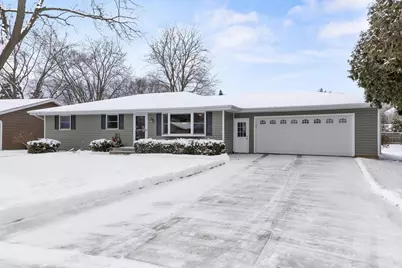 1729 N Blossom Drive, Appleton, WI 54914 - Photo 1