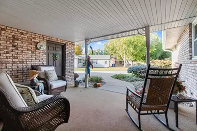 608 Michigan Lane Court, Kaukauna, WI 54130 - Photo 4