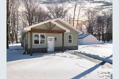 428 S Brown Avenue, Peshtigo, WI 54157 - Photo 1