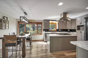 2925 Devroy Ln, Green Bay, WI 54313 - Photo 10