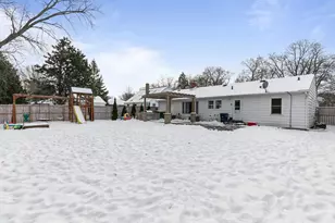 572 Newtols St, Green Bay, WI 54302 - Photo 24
