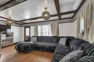 1327 Doty St, Green Bay, WI 54301 - Photo 6