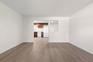 2130 Elm View Dr, Ashwaubenon, WI 54304 - Photo 2