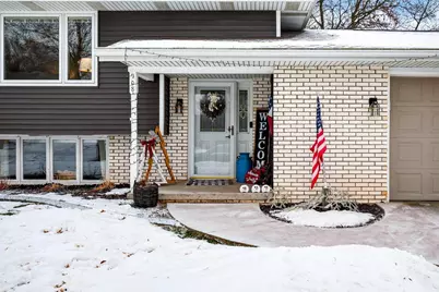 908 Meadow Lane, Kaukauna, WI 54130 - Photo 2