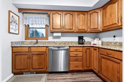 908 Meadow Lane, Kaukauna, WI 54130 - Photo 8