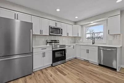 216 Plummer Avenue, Neenah, WI 54956 - Photo 2