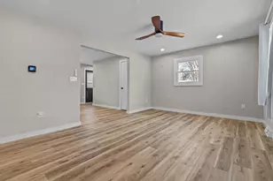 216 Plummer Ave, Neenah, WI 54956 - Photo 8