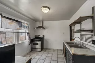 1327 Doty St, Green Bay, WI 54301 - Photo 52