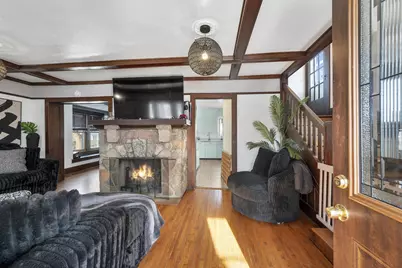 1327 Doty Street, Green Bay, WI 54301 - Photo 2