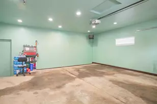 250 Michelle Ct, Green Bay, WI 54302 - Photo 32