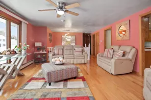 250 Michelle Ct, Green Bay, WI 54302 - Photo 6